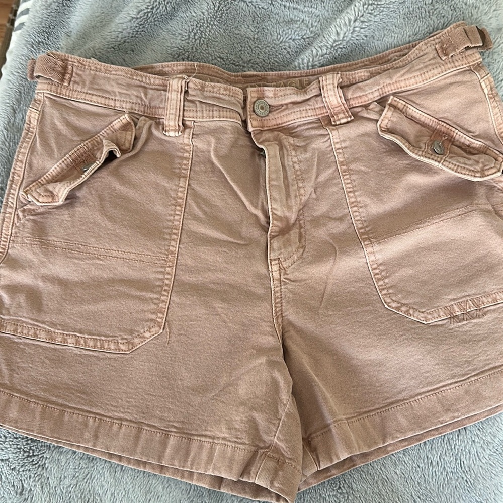 Women’s American Eagle Shorts Light Mauve Size 12